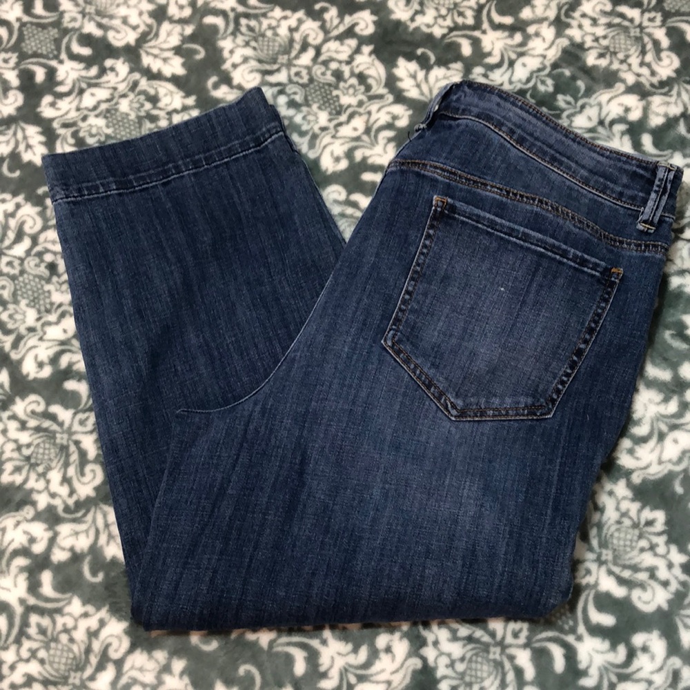 Chico's Platinum Straight Crop Blue Jeans Size 2